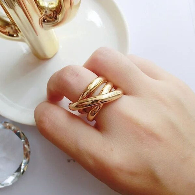 Anillo de cuerda simple brillante estilo exquisito anillo de oro laminado exquisito personalidad