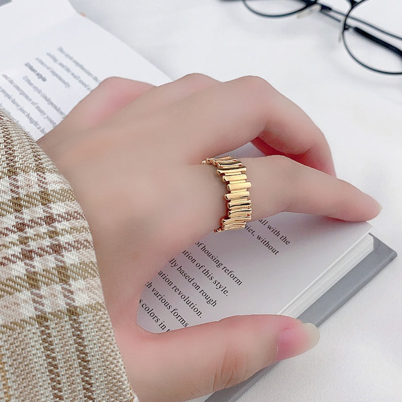 Estilo coreano Ins SpecialInterest diseño geométrico anillo moda líneas irregulares versátil intercambiable índice dedo anillo mujeres