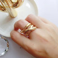 Anillo de cuerda simple brillante estilo exquisito anillo de oro laminado exquisito personalidad