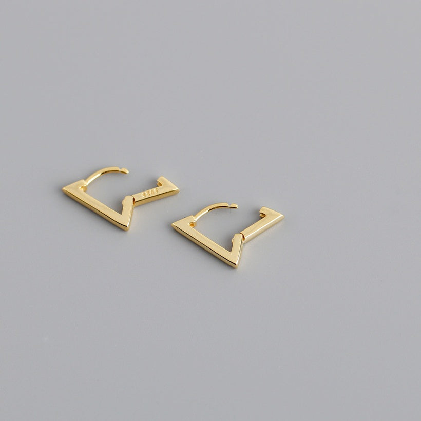 clip de oreja de oro laminado triángulo simple al por mayor