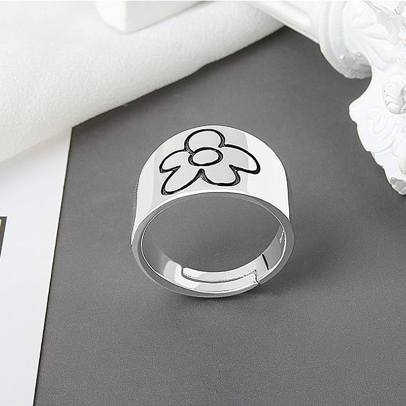 Anillo de flor de margarita brillante simple con personalidad Anillo pequeño y fresco