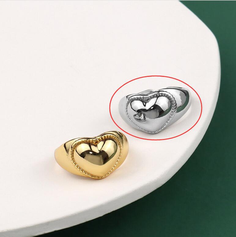 Anillo de apertura en forma de corazón coreano anillo de pareja salvaje simple anillo de dedo índice