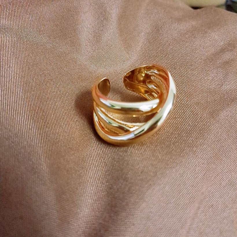 Anillo de cuerda simple brillante estilo exquisito anillo de oro laminado exquisito personalidad