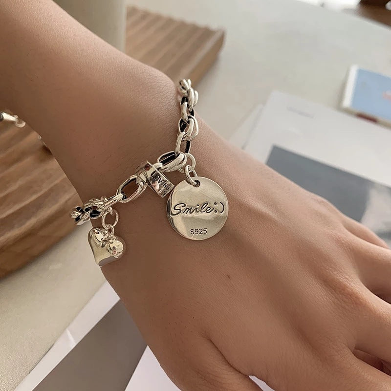 2021 nuevo lingote Retro corazón desgastado pulsera mujer Ins SpecialInterest diseño redondo marca estudiante estilo frío Simple